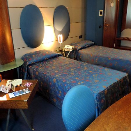 Arosio Hotel Kamer foto