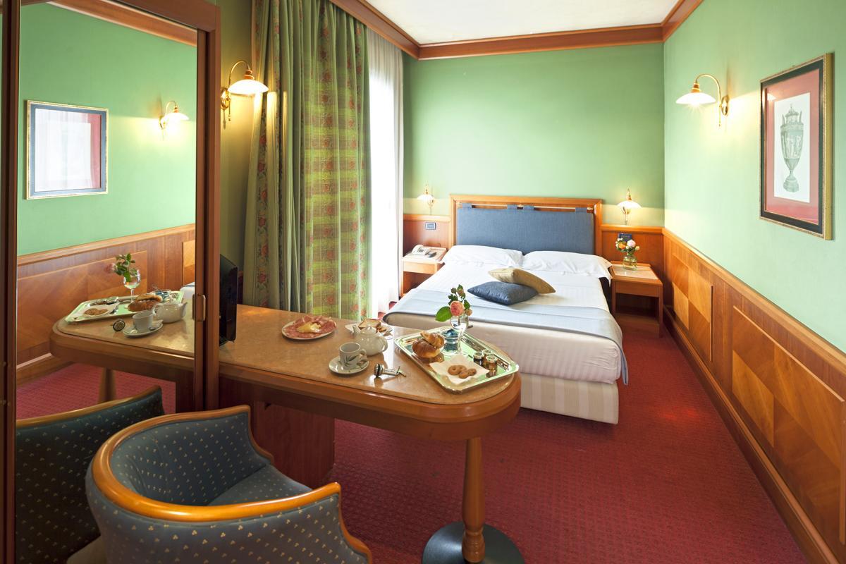 Arosio Hotel Buitenkant foto