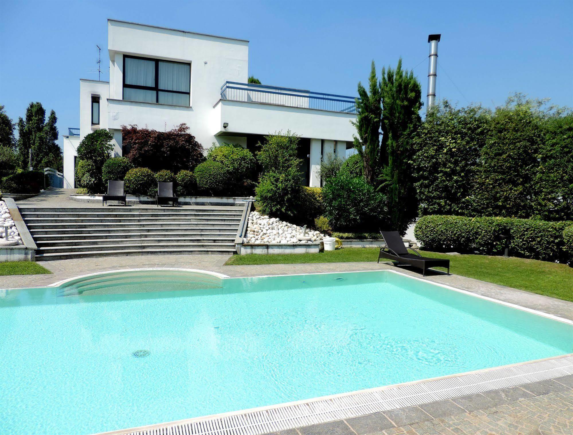 Arosio Hotel Buitenkant foto