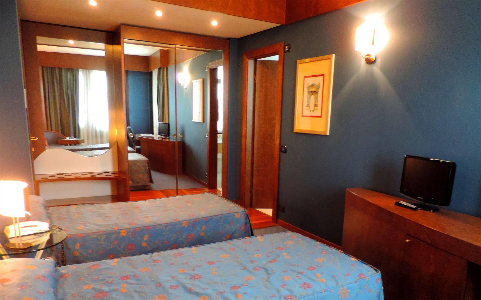 Arosio Hotel Buitenkant foto